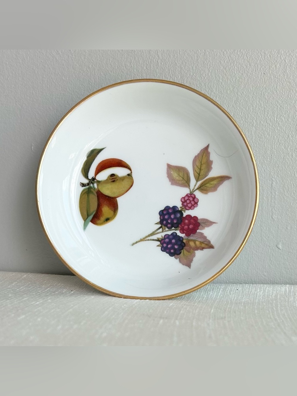 antique porcelain fruit dish 4 1/4” holiday hostess ⭐️